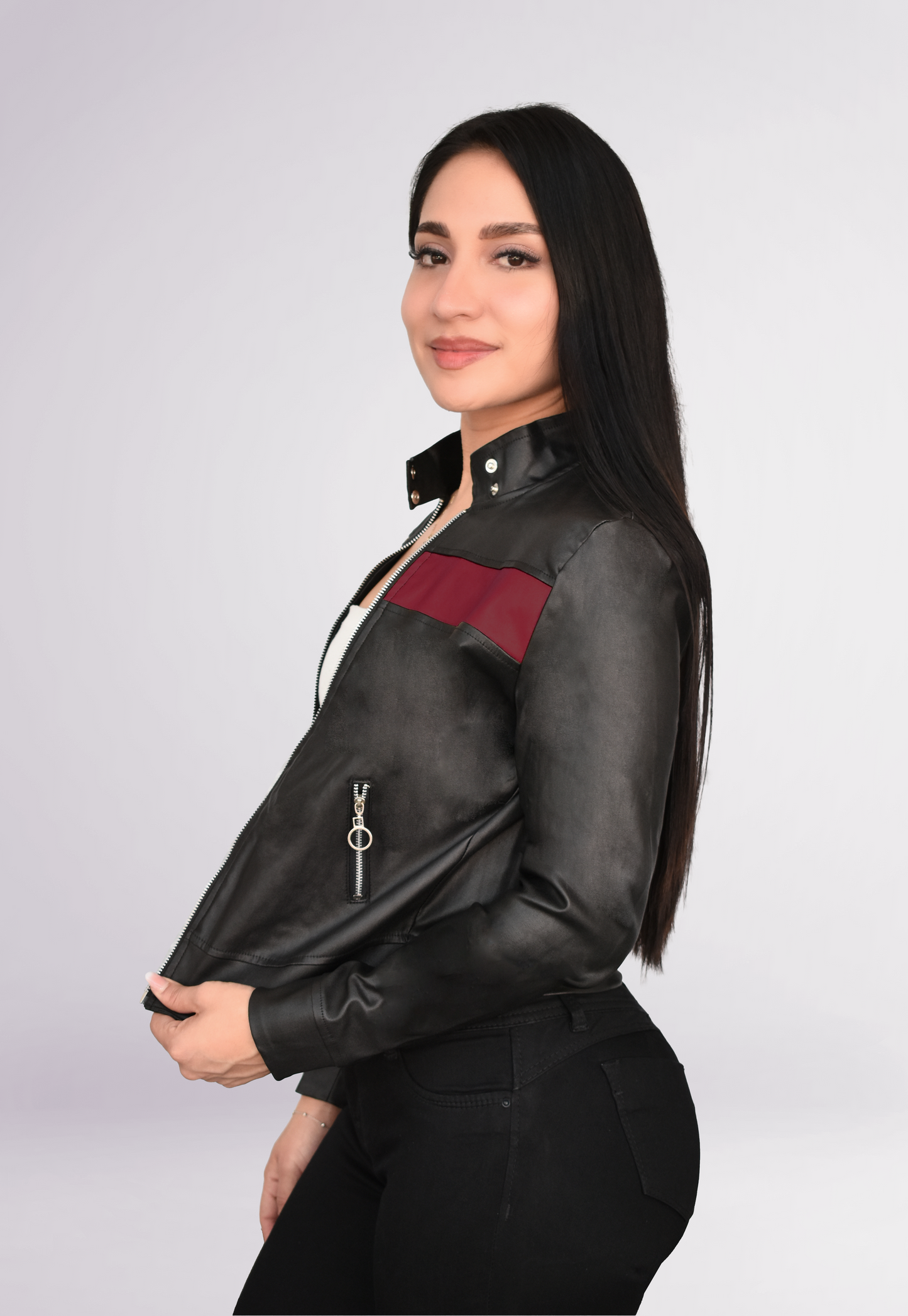 CHAQUETA VINIPIEL DAMA COLOR NEGRO CON VINO