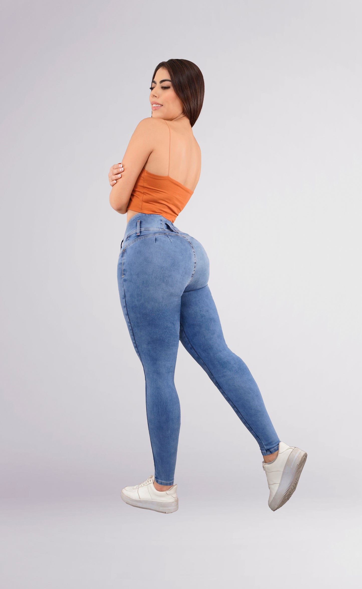 LipoJeans de Talle Alto con Efecto Levanta Cola 3687