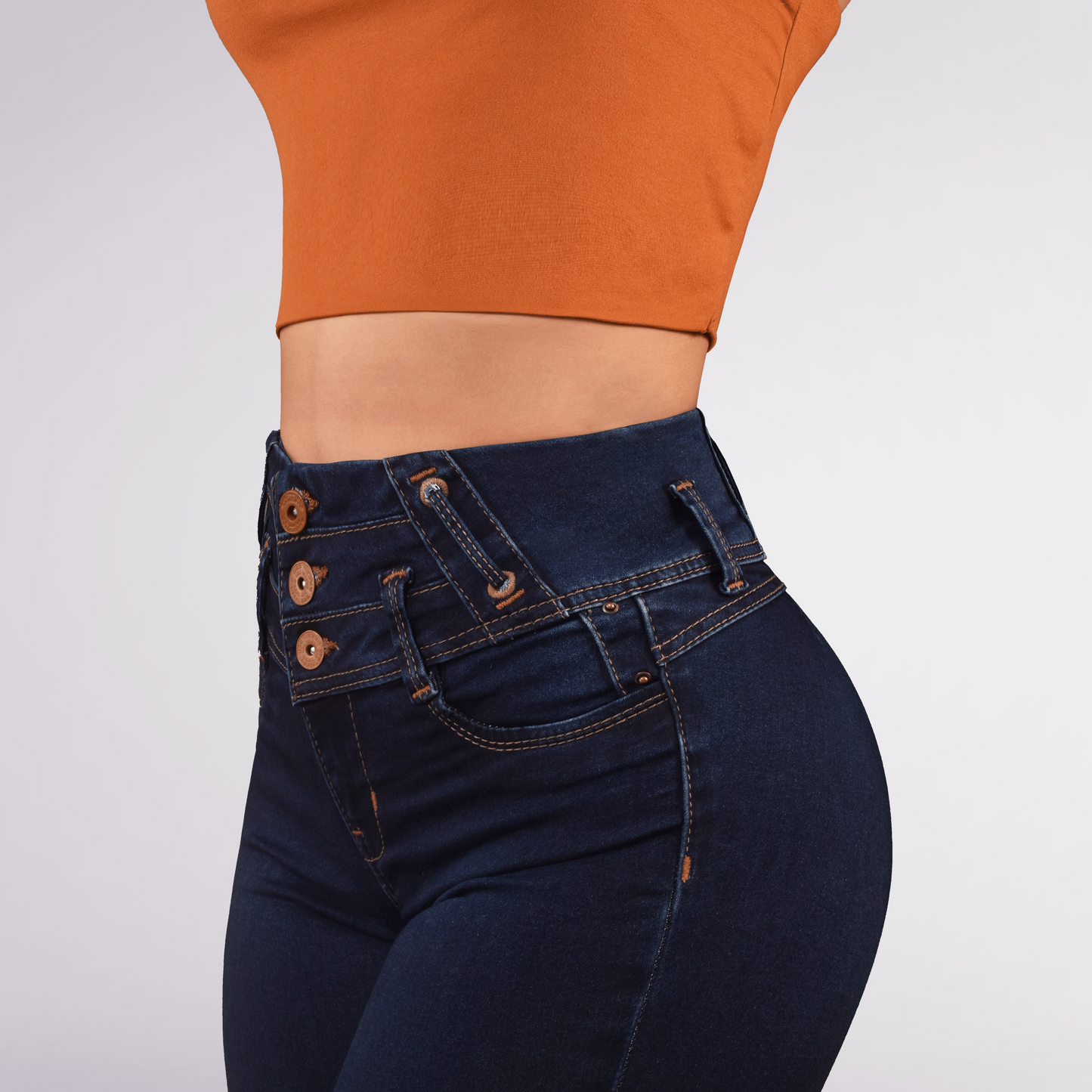 LipoJeans de Talle Alto con Efecto Levanta Cola 3767